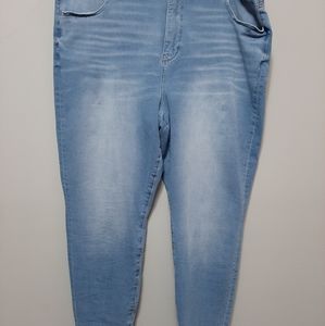 American Eagle  Super High Rise Jeggings SIZE 22